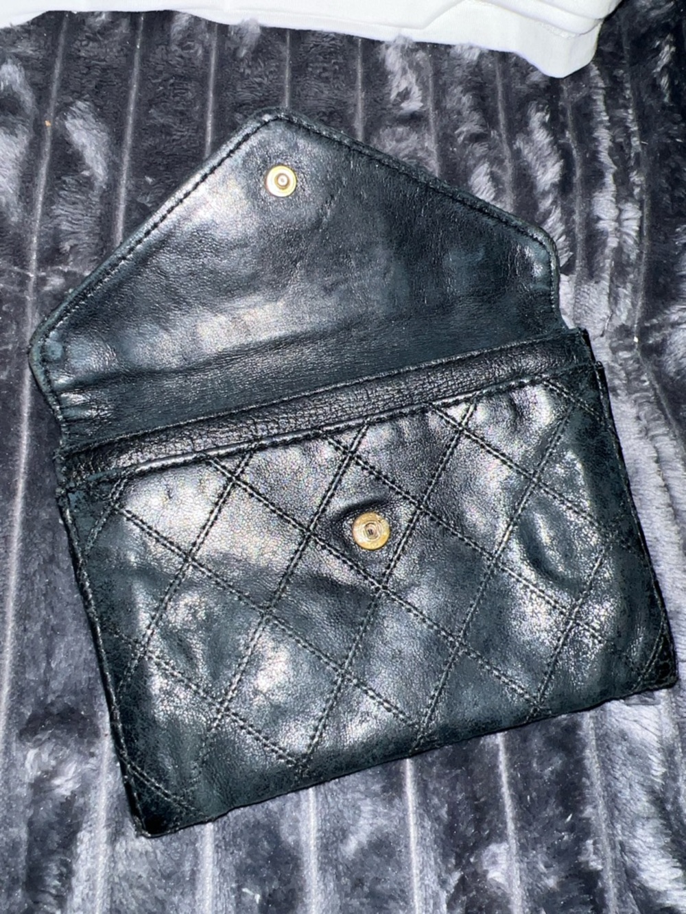 Chanel - Picture 5 of 8